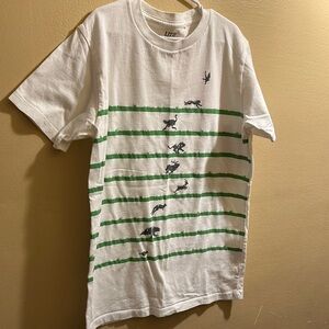 Uniqlo White and Green Graphic T-Shirt